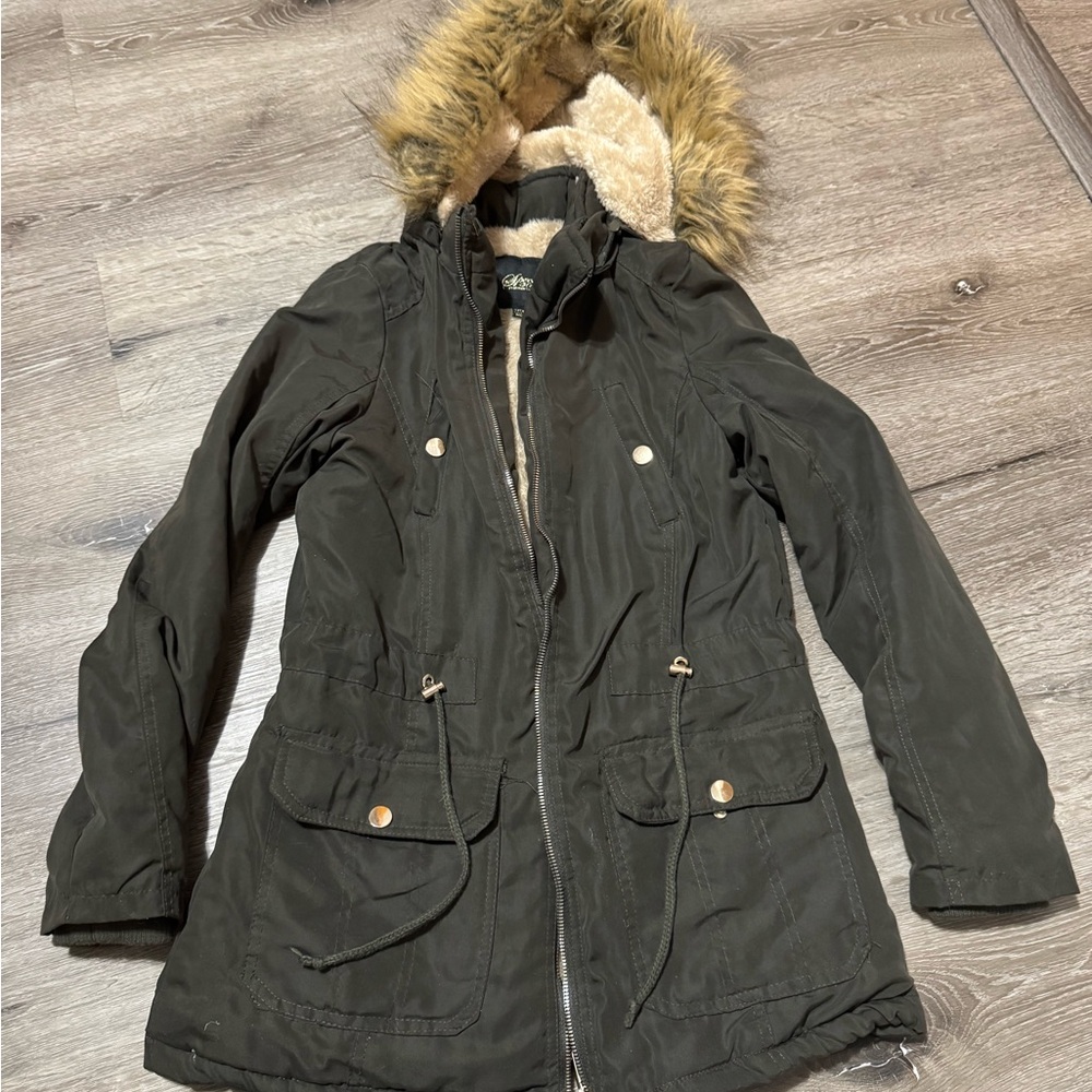 Green and Cream Utility Jacket with Weather-Resistant Material